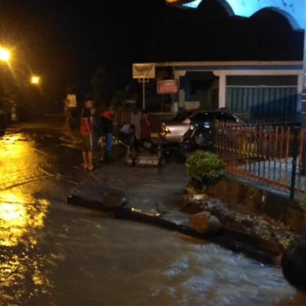 Album : Foto kegiatan gotong royong d jorong sawah siluak